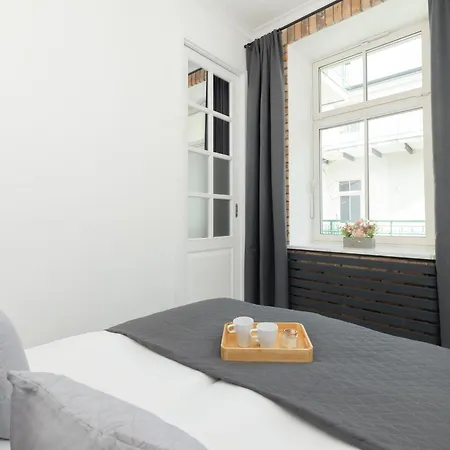 Apartment Cosy With Air Conditioning By Renters Krakow