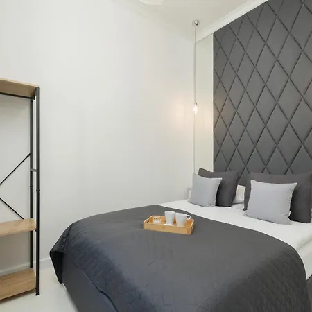 Apartment Cosy With Air Conditioning By Renters *