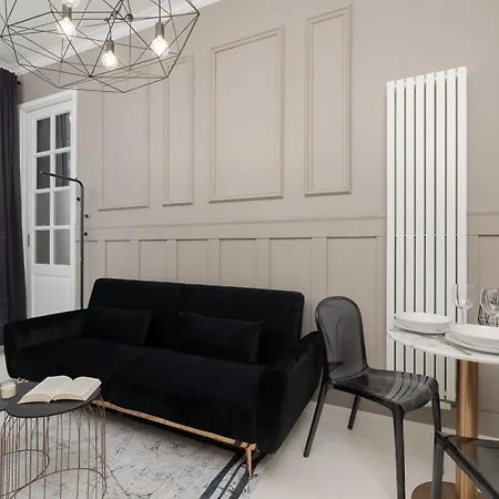 Cosy With Air Conditioning By Renters Cracovia