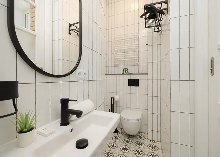 Cosy With Air Conditioning By Renters *